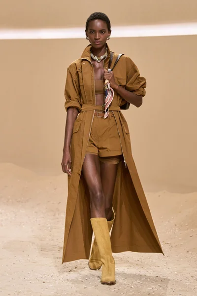 Look 12